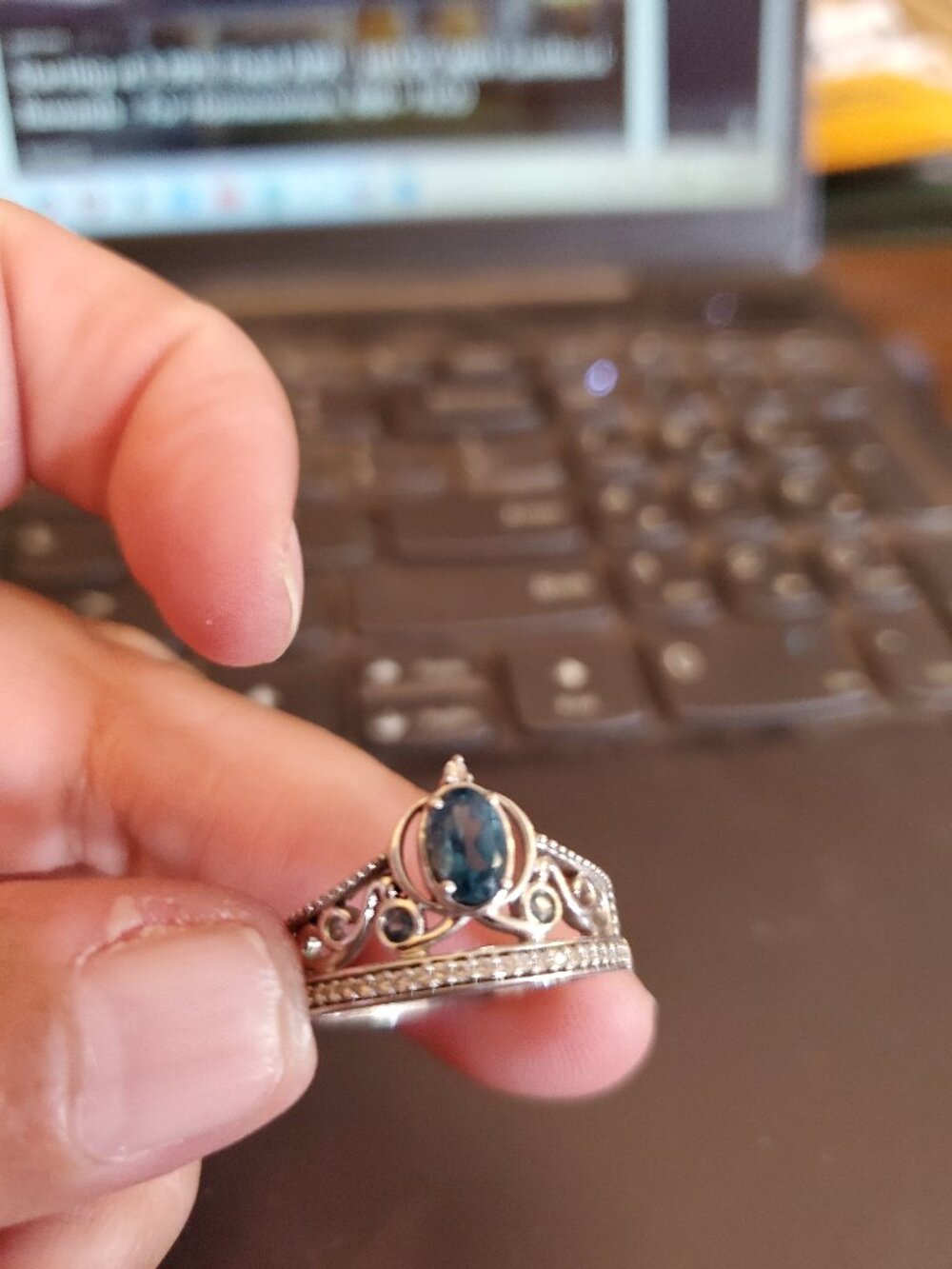 Cinderella's Topaz Carriage, Size 7, Part of the Enchanted Disney Collection